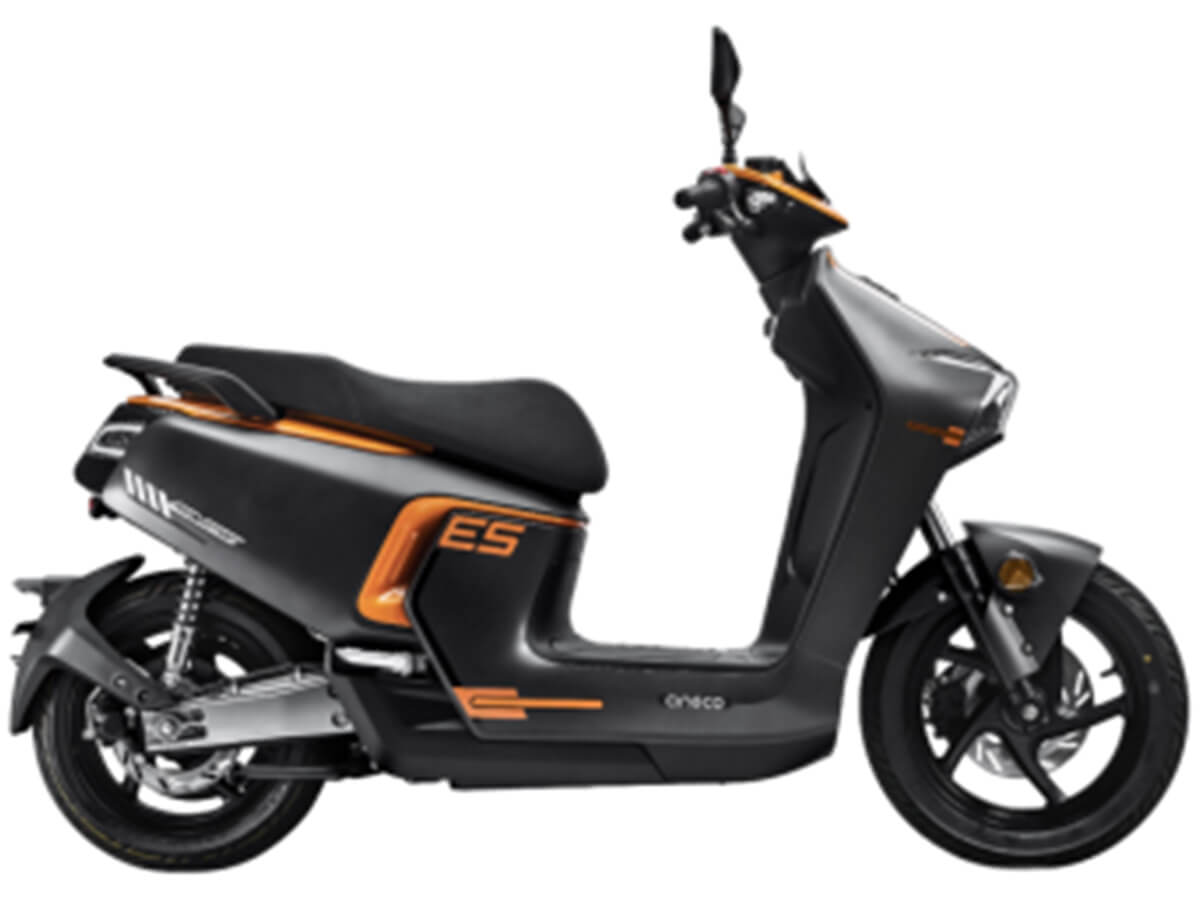 rollingmoto_1560555-796-9451001